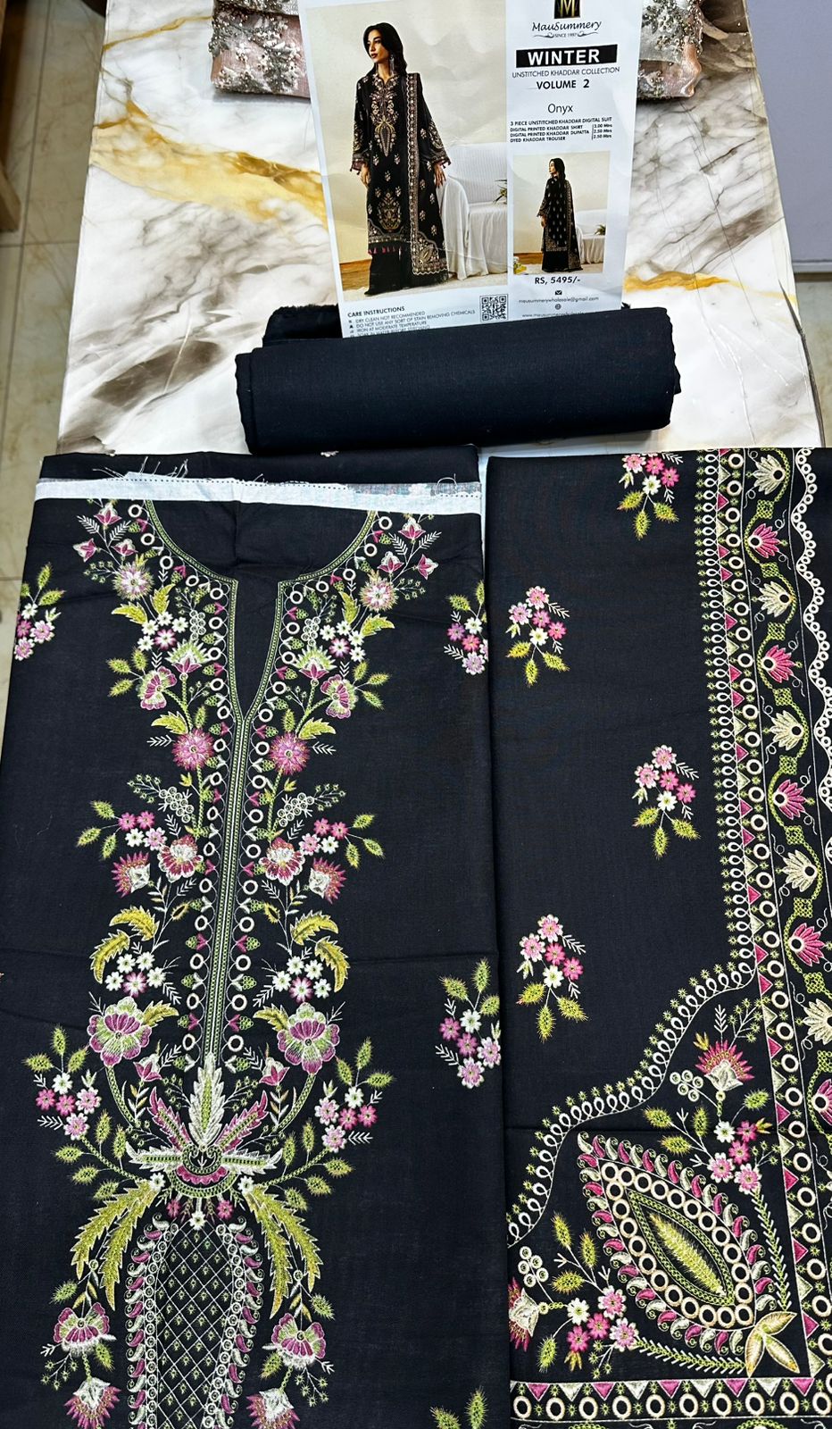 3 PIECE UNSTITCHED KHADDAR DIGITAL SUIT